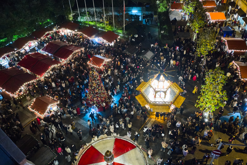 Christkindlmarkt | German Events | 2021 | Yuanminyuan Road | Christmas Market | Event Shanghai | 1 Christkindlmarkt | German Events | 2021 | Yuanminyuan Road | Christmas Market | Event Shanghai | 1